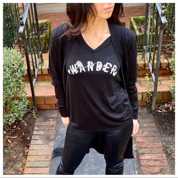 Tops - Black V neck Wander graphic Tee